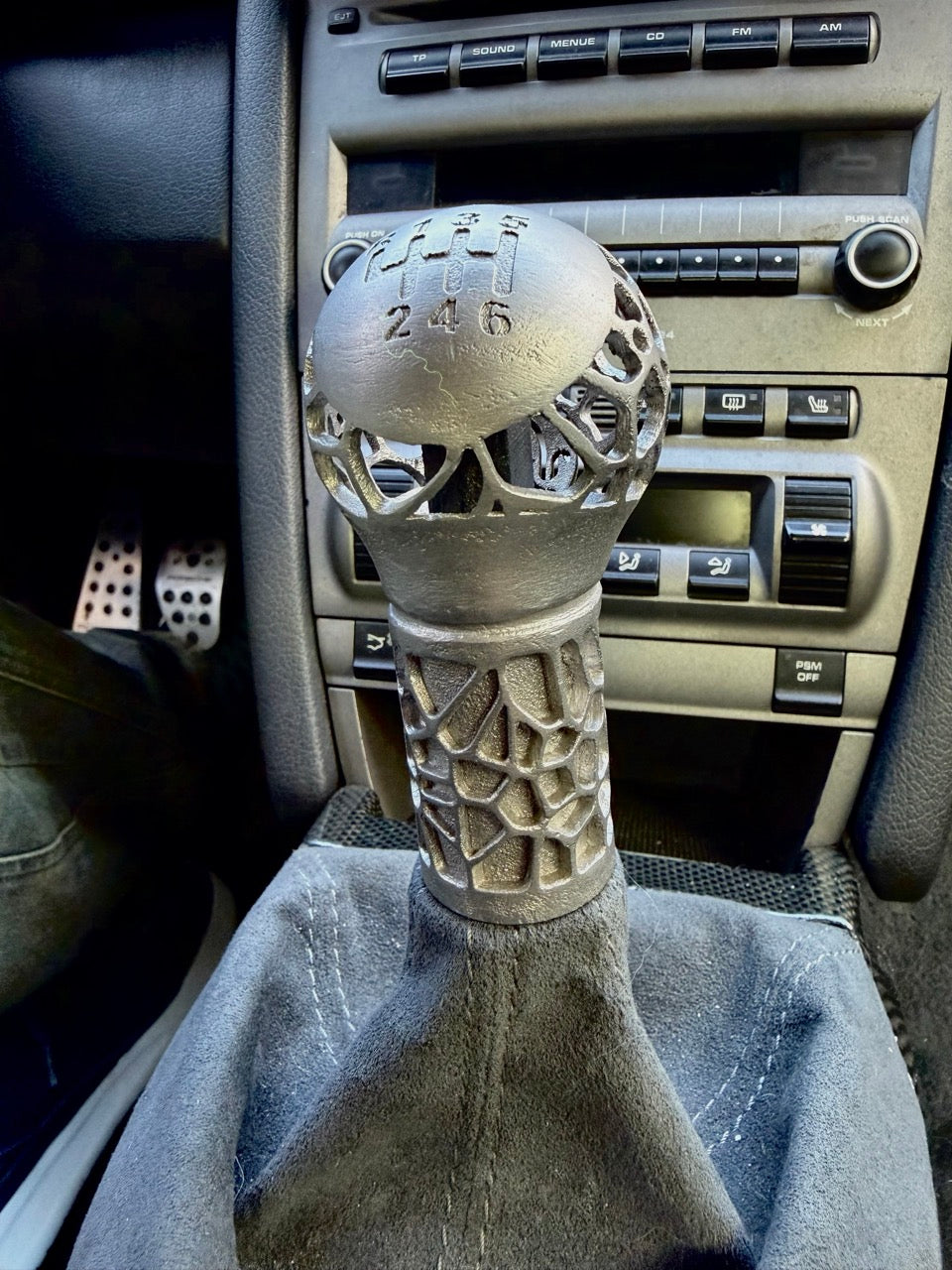 Shift knob for 997/987/996/986 - Voronoi pattern