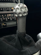 Shift knob for 997/987/996/986 - Golf ball pattern