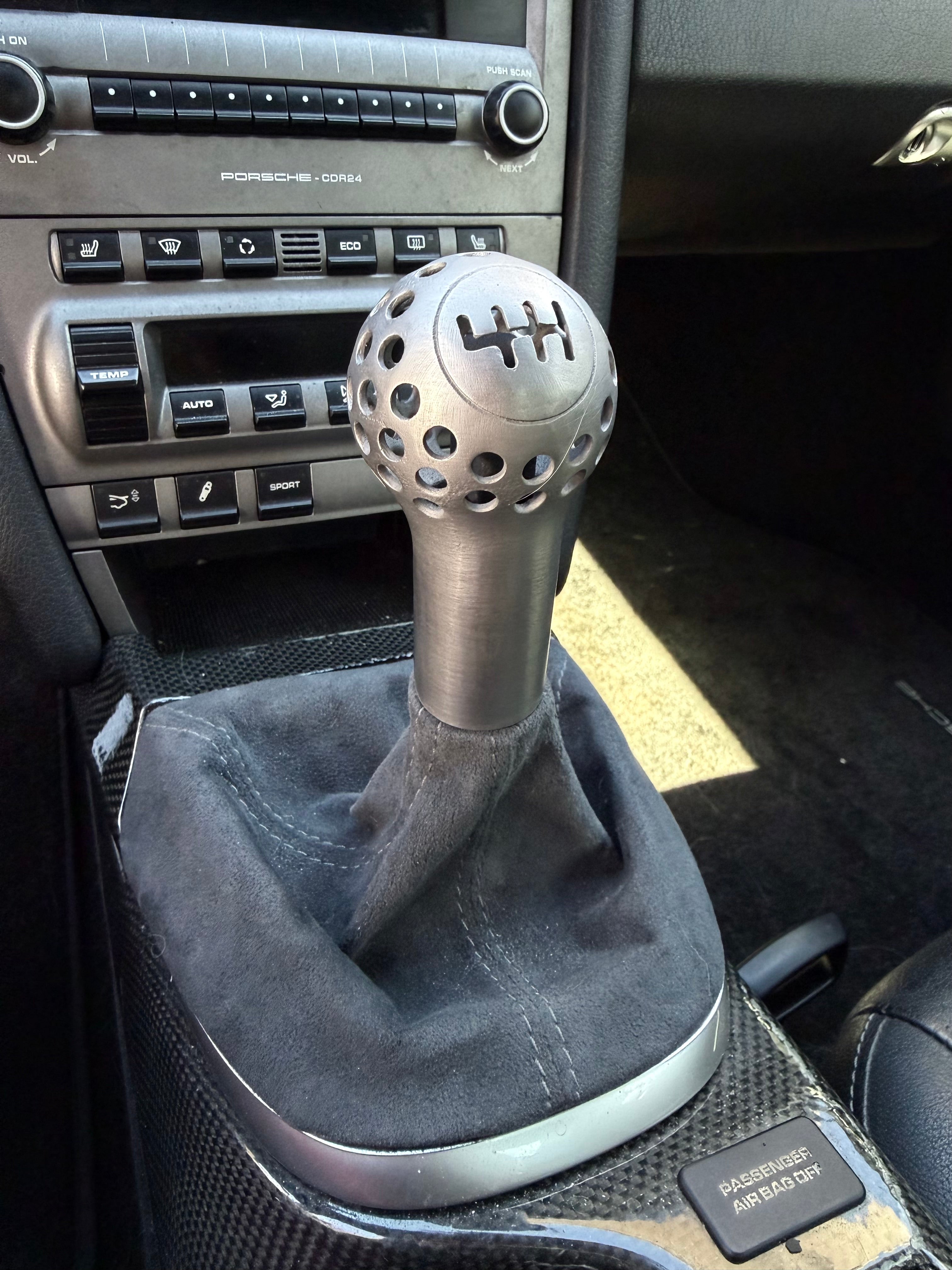 Shift knob for 997/987/996/986 - AirWeight style