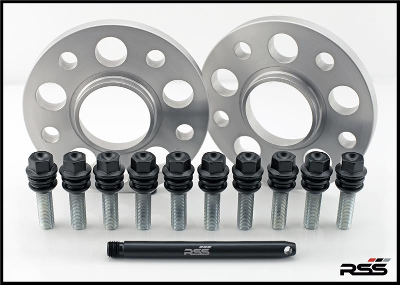 394 (5mm) Hubcentric "Split Finish" Silver Spacer/Black Wheel Bolts 970/971 Panamera