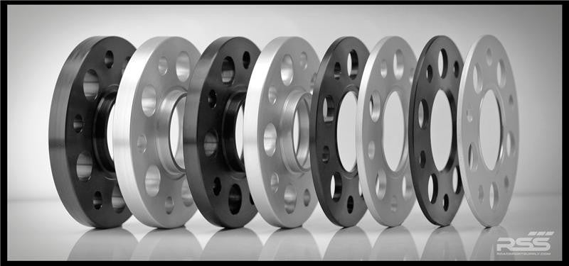 377 (15mm) Cayenne Hubcentric Silver Spacer/Silver Wheel Bolts